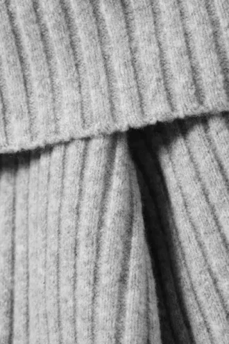 Off-Shoulder-Pullover mit Rippmuster – Grau meliert Off-Shoulder-Pullover mit Rippmuster – Grau meliert