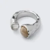 Offener Ring mit organischen Steinen – Silber Offener Ring mit organischen Steinen – Silber