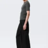 Otis Baggy-Chino aus plissiertem Twill – Schwarz Otis Baggy-Chino aus plissiertem Twill – Schwarz