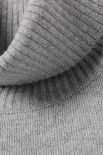 Oversize-Rollkragen-Pullover aus Wolle – Grau meliert