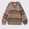 Oversize-Strickpullover mit V-Ausschnitt – braun-orange gestreift Oversize-Strickpullover mit V-Ausschnitt – braun-orange gestreift