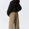 Oversized-Fleece-Kapuzenpullover mit Reißverschluss – Schwarz Oversized-Fleece-Kapuzenpullover mit Reißverschluss – Schwarz