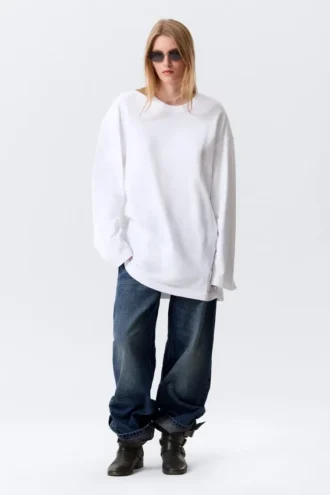 Oversized-Kleid aus Langarmshirt – Weiß Oversized-Kleid aus Langarmshirt – Weiß