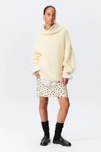 Oversized-Strickpullover mit Rollkragen – Hellgelb