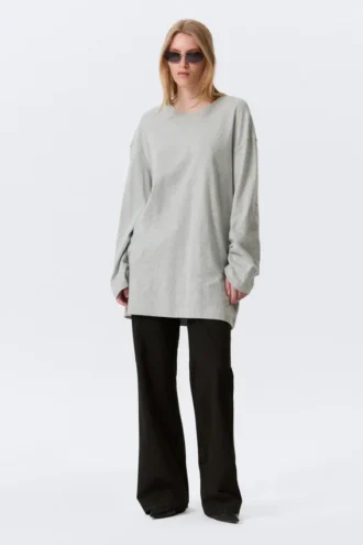 Oversized-T-Shirt-Kleid mit langen Ärmeln – Grau meliert