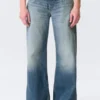 Paz Low-Rise-Jeans ohne Bund mit weitem Bein – Blue Horses – Mittelblau
