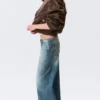 Paz Low-Rise-Jeans ohne Bund mit weitem Bein – Blue Horses – Mittelblau