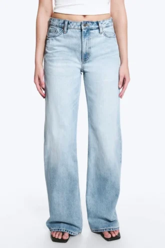 Paz Mid Rise Wide Jeans – Trot Blue – Hellblau