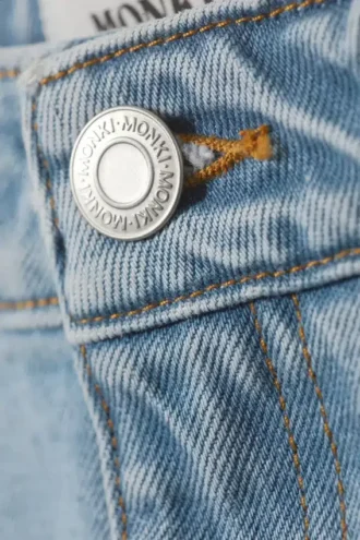 Plissierter Mini-Jeansrock – Fresh Blue – Hellblau