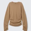Plissiertes Langarmshirt – Dunkelbeige Plissiertes Langarmshirt – Dunkelbeige