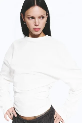 Plissiertes Langarmshirt – Weiß