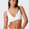 Plunge-Bikini-Oberteil zum Hineinschlüpfen – Weiß Plunge-Bikini-Oberteil zum Hineinschlüpfen – Weiß