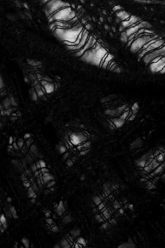 Poncho aus gestrickter Wollmischung – Schwarz Poncho aus gestrickter Wollmischung – Schwarz