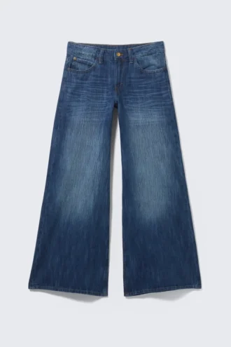Poser Regular Waist Loose Wide Jeans – Blue Web – Mittelblau | Cheap Monday GB