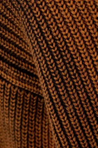 Pullover aus festem Strick – gewaschenes Dunkelrot