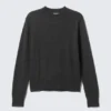 Pullover aus Wollmischung mit Rundhalsausschnitt und normaler Passform – Schwarz Pullover aus Wollmischung mit Rundhalsausschnitt und normaler Passform – Schwarz