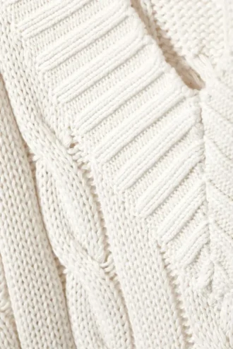 Pullover mit V-Ausschnitt und Zopfmuster – Weiß