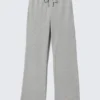 Pyjama-Hose mit mittlerer Leibhöhe und weitem Bein aus Frottee – Grau meliert Pyjama-Hose mit mittlerer Leibhöhe und weitem Bein aus Frottee – Grau meliert