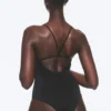 Racerback-Badeanzug – Schwarz Racerback-Badeanzug – Schwarz