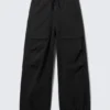 Rael Kade Parachute Hose – Schwarz Rael Kade Parachute Hose – Schwarz