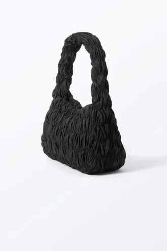 Rechteckige Schultertasche mit Smok-Detail – Schwarz