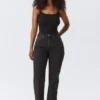 Resolute Curve – Straight-Fit-Jeans mit hoher Taille – Tuned Black – Schwarz Resolute Curve – Straight-Fit-Jeans mit hoher Taille – Tuned Black – Schwarz