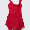 Ärmelloses Minikleid mit quadratischem Ausschnitt – leuchtend rot Ärmelloses Minikleid mit quadratischem Ausschnitt – leuchtend rot