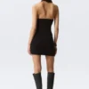 Ärmelloses Neckholder-Minikleid – Schwarz Ärmelloses Neckholder-Minikleid – Schwarz