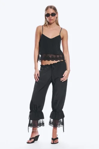 Rosabel Low-Rise-Bloomer mit lockerer Passform und Spitzenbesatz – Schwarz