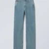 Row Super High Waisted Regular Straight Jeans – 2000 Blue – Mittelblau Row Super High Waisted Regular Straight Jeans – 2000 Blue – Mittelblau