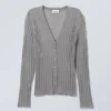 Ruby Strickjacke – Grau schimmernd Ruby Strickjacke – Grau schimmernd