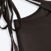 Satin-Hose mit Cut-outs und ausgestelltem Bein – Dunkelbraun Satin-Hose mit Cut-outs und ausgestelltem Bein – Dunkelbraun