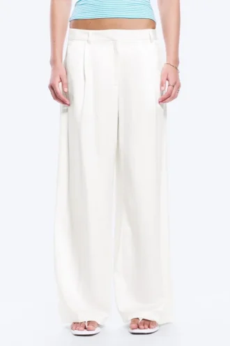 Satin-Hose mit hoher Taille und weitem Bein – Weiß