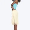 Satin-Spitzen-Shorts – Staubweiß Satin-Spitzen-Shorts – Staubweiß
