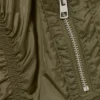 Schmal geschnittene Bomberjacke mit gerafftem Schößchen – Khakigrün Schmal geschnittene Bomberjacke mit gerafftem Schößchen – Khakigrün