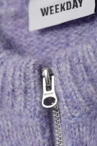 Schmal geschnittene Strickjacke mit Reißverschluss – Flieder Schmal geschnittene Strickjacke mit Reißverschluss – Flieder