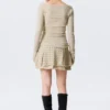 Schmal geschnittener Strickpullover mit U-Boot-Ausschnitt – Beige Schmal geschnittener Strickpullover mit U-Boot-Ausschnitt – Beige