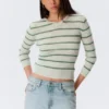 Schmal geschnittener Strickpullover mit V-Ausschnitt – gestreift, hellgrau Schmal geschnittener Strickpullover mit V-Ausschnitt – gestreift, hellgrau