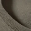 Schmal geschnittenes Baumwoll-T-Shirt mit kurzen Ärmeln – Staubiges Khaki-Grün Schmal geschnittenes Baumwoll-T-Shirt mit kurzen Ärmeln – Staubiges Khaki-Grün