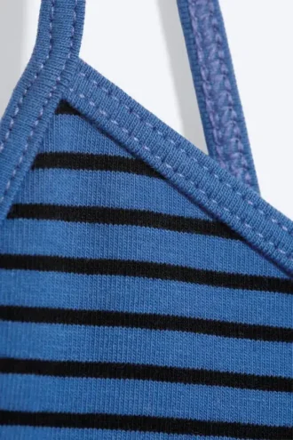 Schmal geschnittenes Baumwoll-Unterhemd mit V-Ausschnitt – gestreift blau/schwarz