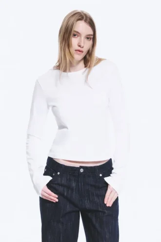 Schmal geschnittenes Langarmshirt aus Baumwolle – Weiß