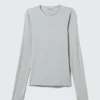 Schmal geschnittenes Langarmshirt aus Lyocell – Hellblau-Grau Schmal geschnittenes Langarmshirt aus Lyocell – Hellblau-Grau
