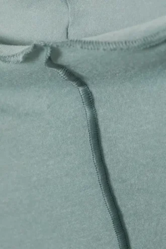 Schmal geschnittenes Langarmshirt mit Stehkragen – Türkis Schmal geschnittenes Langarmshirt mit Stehkragen – Türkis