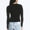 Schmal geschnittenes Langarmshirt – Schwarz Schmal geschnittenes Langarmshirt – Schwarz