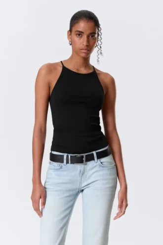 Schmal geschnittenes Tanktop mit Racerback – Schwarz