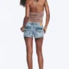 Schmale Low-Rise-Jeans-Hotpants – Fresh Blue – Hellblau Schmale Low-Rise-Jeans-Hotpants – Fresh Blue – Hellblau