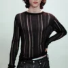 Schmales, langarmiges T-Shirt aus Tear-Knit – Schwarz Schmales, langarmiges T-Shirt aus Tear-Knit – Schwarz