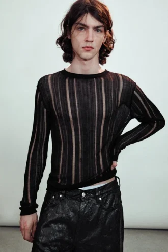 Schmales, langarmiges T-Shirt aus Tear-Knit – Schwarz