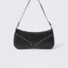 Schultertasche aus Kunstleder mit Nieten – Schwarz Schultertasche aus Kunstleder mit Nieten – Schwarz