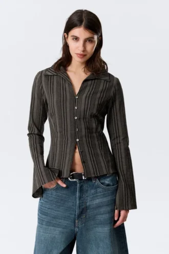 Slim-Fit-Bluse mit Struktur – gestreift, dunkelgrau